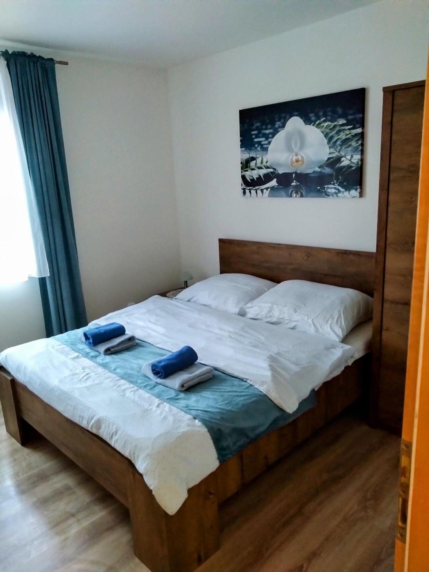 Bile Domky Apartment Lednice Exterior photo