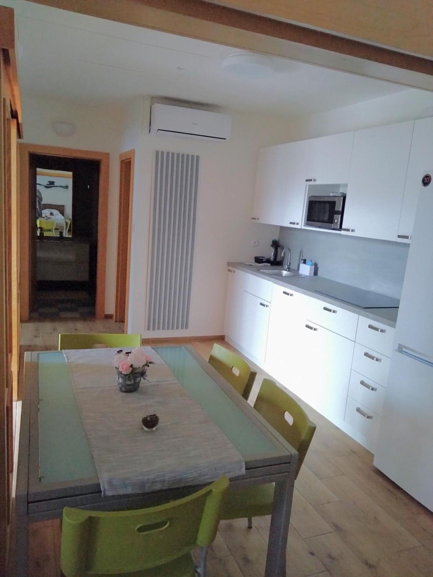 Bile Domky Apartment Lednice Exterior photo