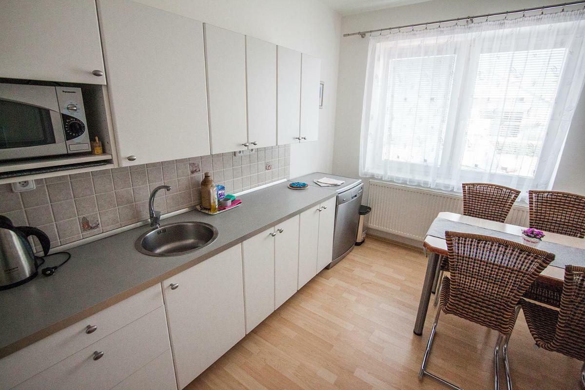 Bile Domky Apartment Lednice Exterior photo